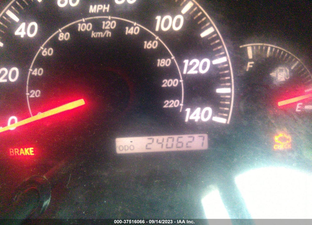 2005 TOYOTA CAMRY LE VIN: 4T1BE32K85U005596