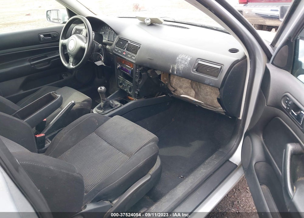 2004 VOLKSWAGEN GTI 1.8T VIN: 9BWDE61J744032090