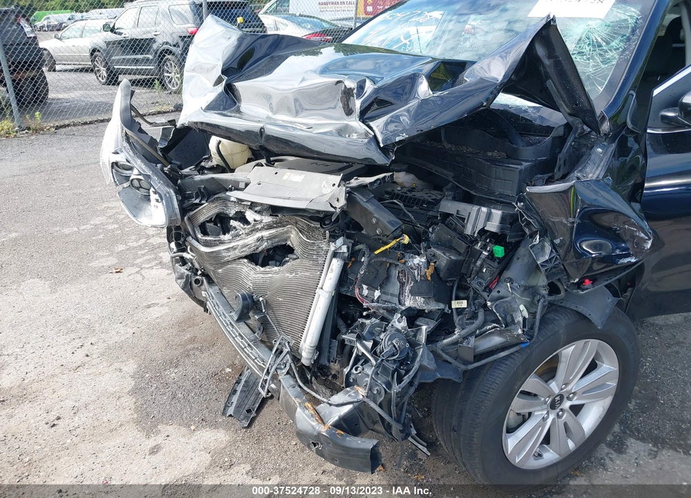 2019 KIA SPORTAGE VIN: KNDPM3AC2K7504105