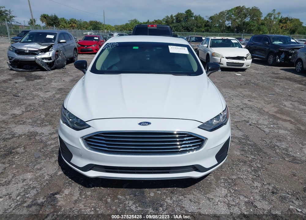 2019 FORD FUSION S VIN: 3FA6P0G72KR165646