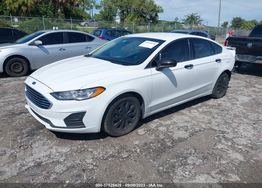 2019 FORD FUSION S VIN: 3FA6P0G72KR165646