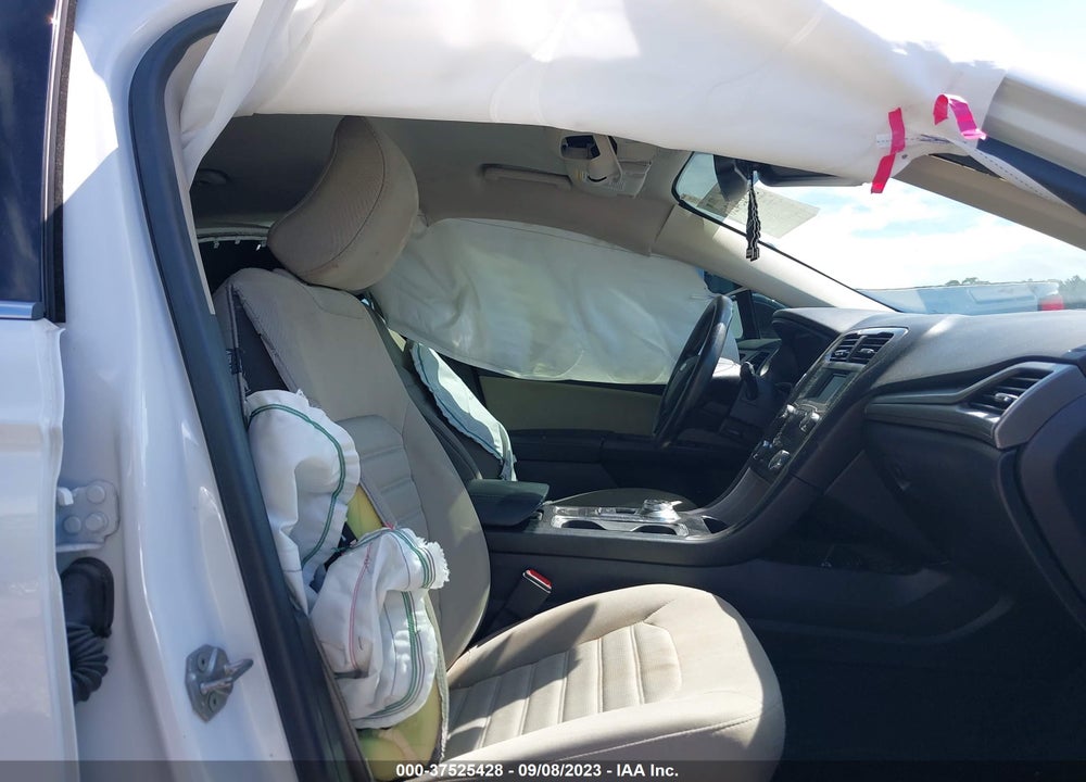 2019 FORD FUSION S VIN: 3FA6P0G72KR165646
