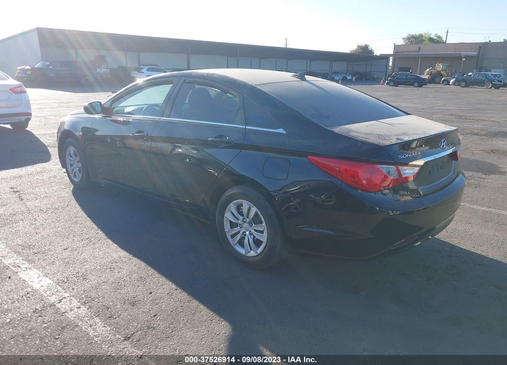 2013 HYUNDAI SONATA GLS VIN: 5NPEB4AC2DH572972