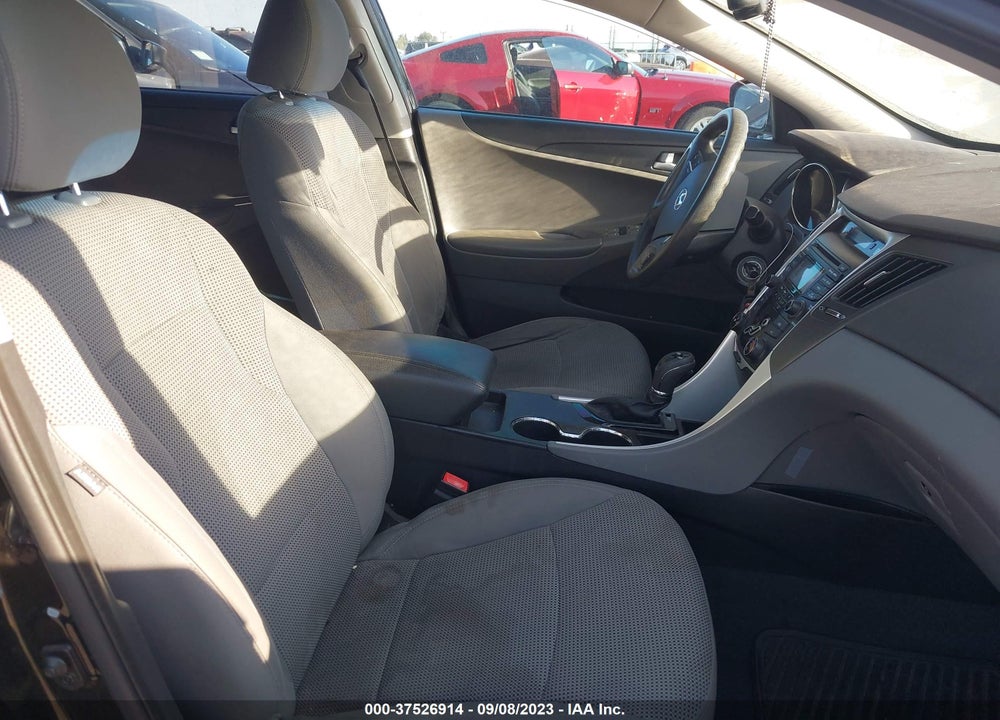 2013 HYUNDAI SONATA GLS VIN: 5NPEB4AC2DH572972