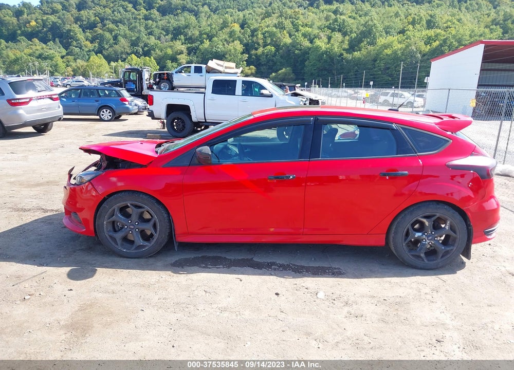 2015 FORD FOCUS ST VIN: 1FADP3L91FL339808