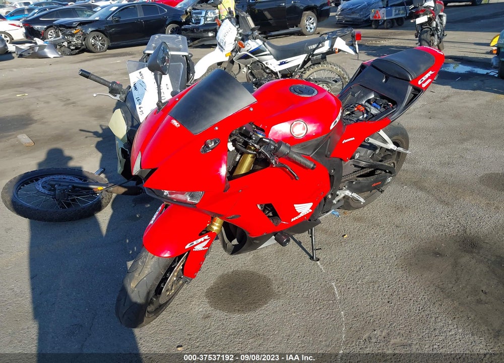 2017 HONDA CBR600 RR VIN: JH2PC40J9HK300360