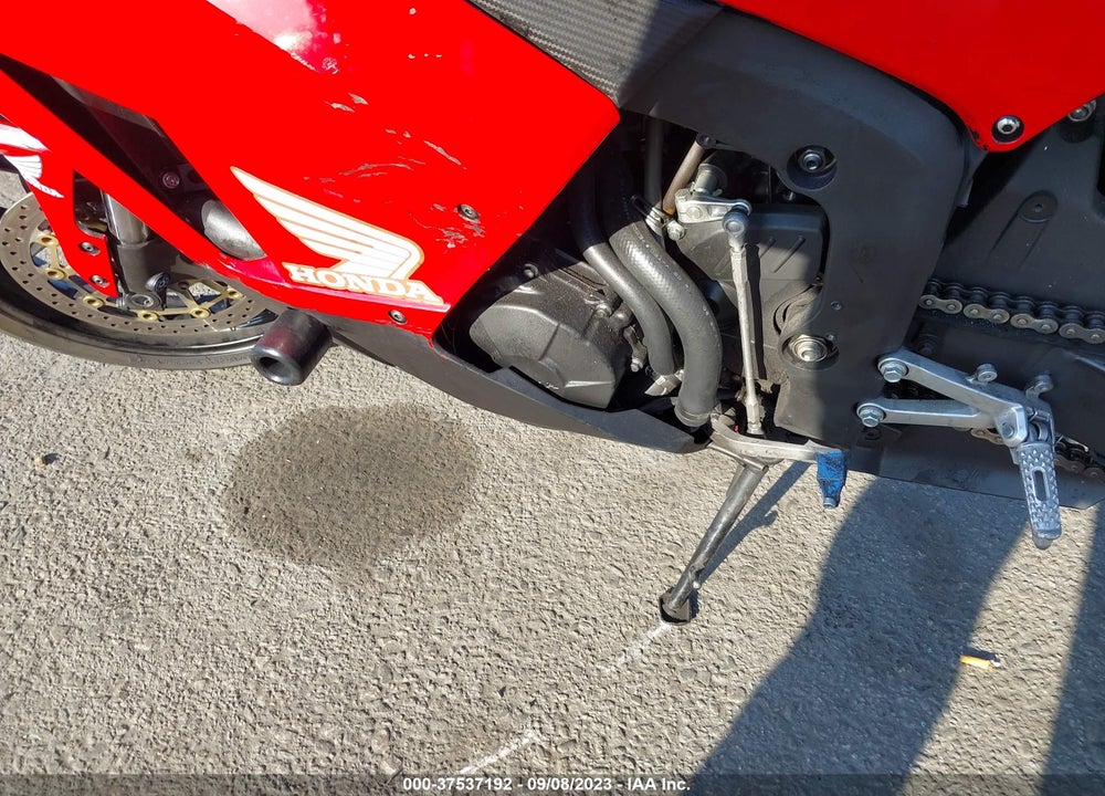2017 HONDA CBR600 RR VIN: JH2PC40J9HK300360