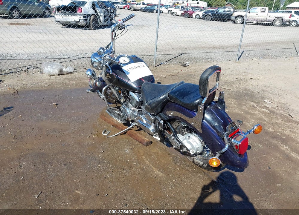 2001 YAMAHA XVS1100 VIN: JYAVP11E81A017752