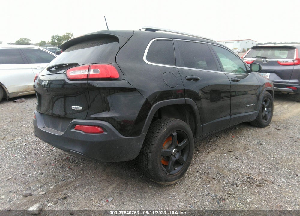 2017 JEEP CHEROKEE LATITUDE 4X4 VIN: 1C4PJMCB2HW659836