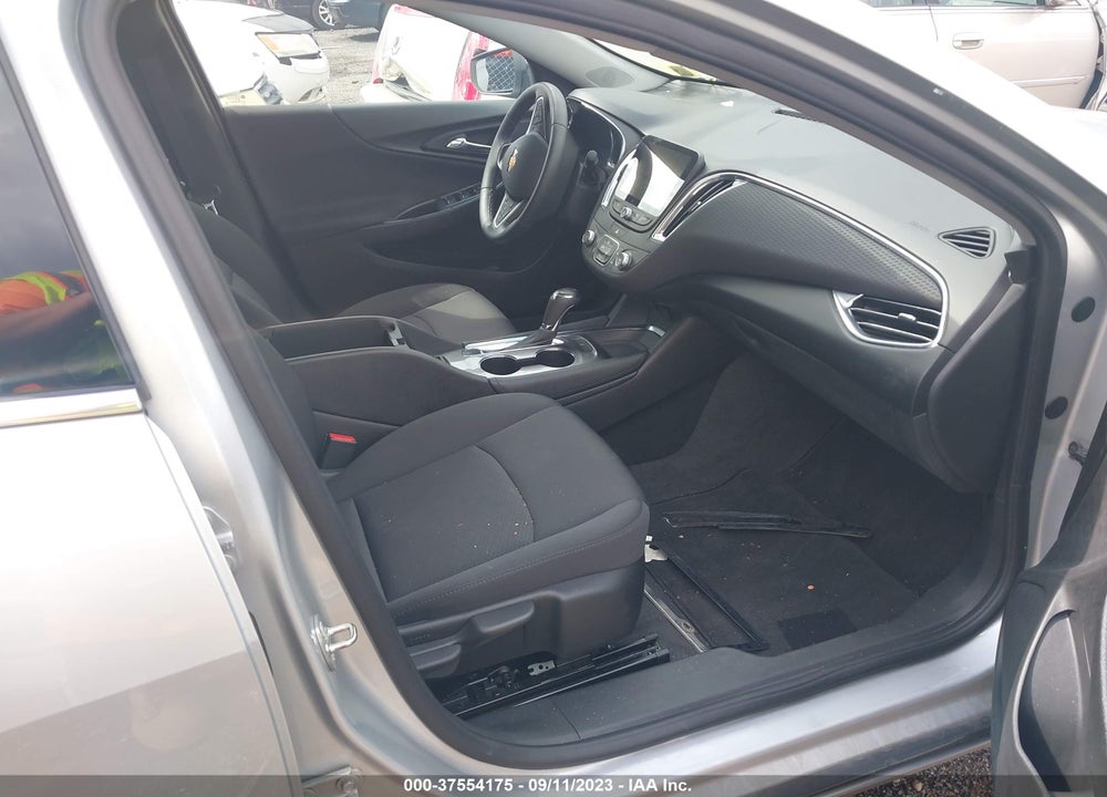 2018 CHEVROLET MALIBU LT VIN: 1G1ZD5ST7JF179953