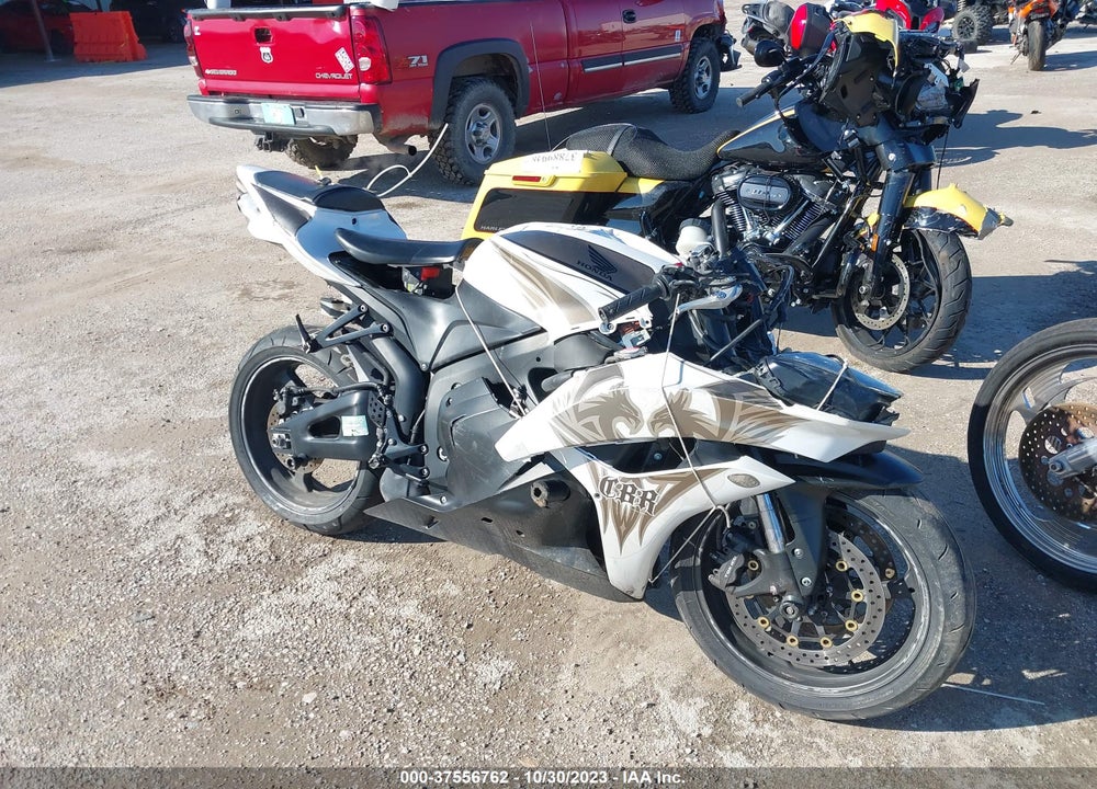 2009 HONDA CBR600 RR VIN: JH2PC40439K200492