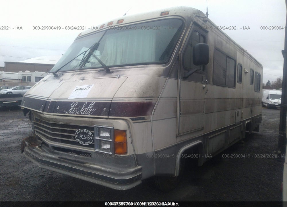 1988 CHEVROLET P30 VIN: 1GBJP37W4J3322480