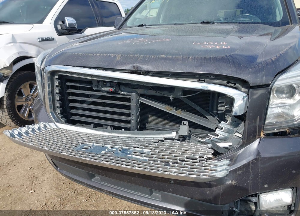 2017 GMC YUKON XL DENALI VIN: 1GKS2HKJ7HR199342