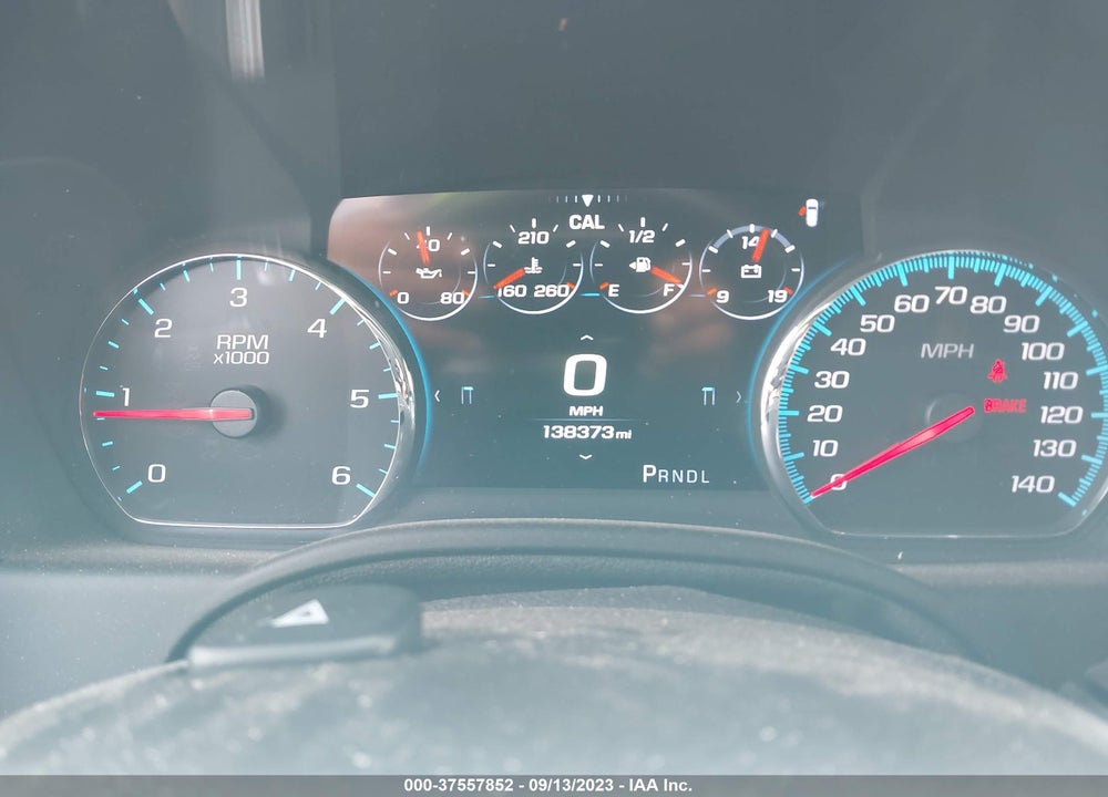 2017 GMC YUKON XL DENALI VIN: 1GKS2HKJ7HR199342