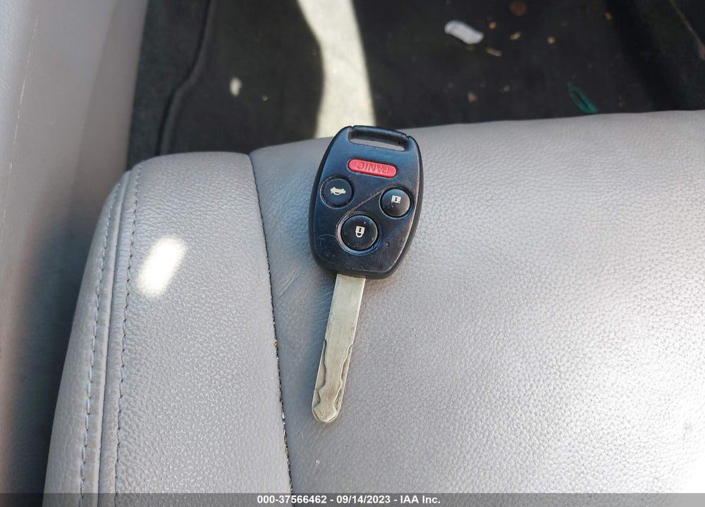 2012 HONDA ACCORD 2.4 EX-L VIN: 1HGCP2F87CA168395