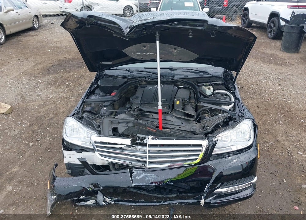 2012 MERCEDES-BENZ C CLASS VIN: WDDGF4HB3CR193213