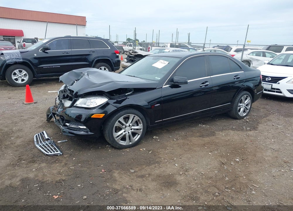 2012 MERCEDES-BENZ C CLASS VIN: WDDGF4HB3CR193213