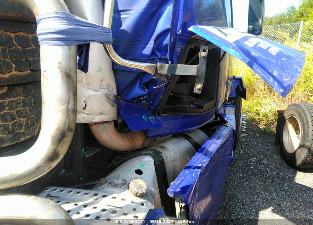 2018 VOLVO VNL VIN: 4V4NC9EH5JN889077