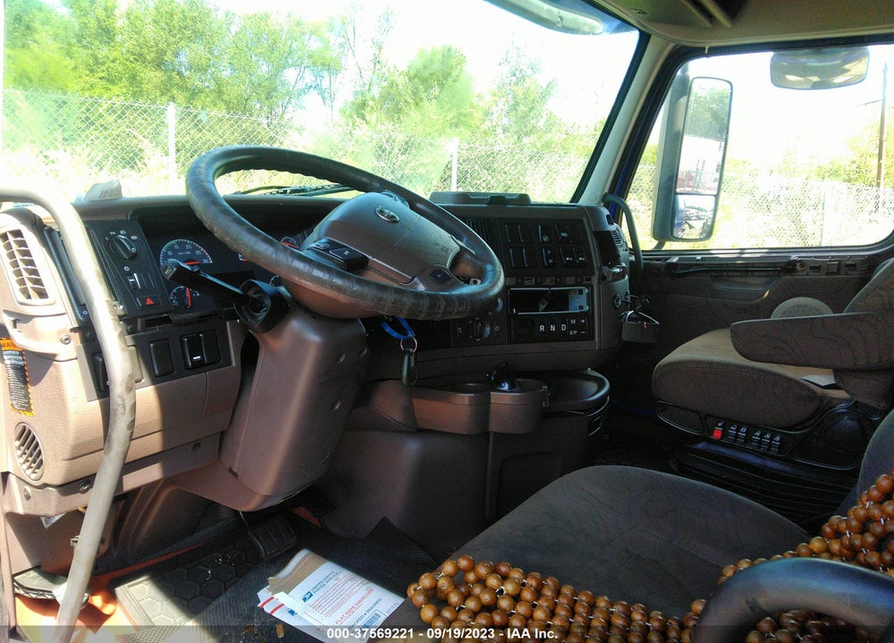 2018 VOLVO VNL VIN: 4V4NC9EH5JN889077