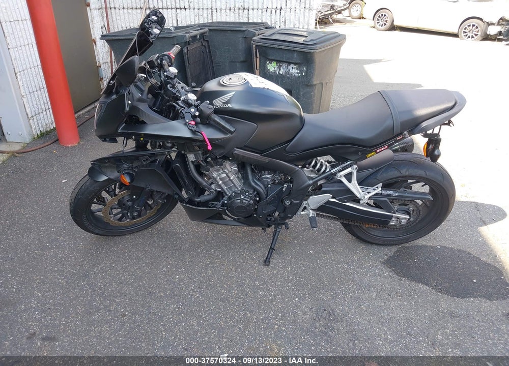 2016 HONDA CBR650 F VIN: MLHRC740XG5200234