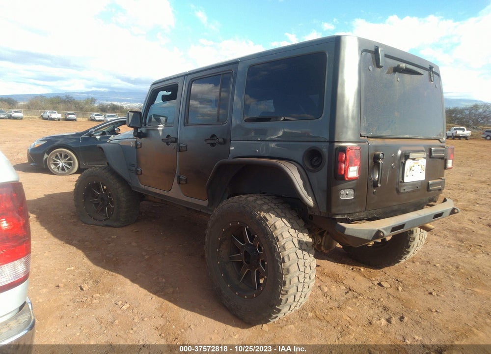 2015 JEEP WRANGLER UNLIMITED SPORT VIN: 1C4BJWDG6FL520551