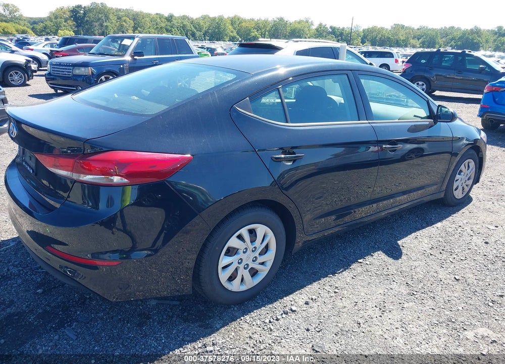 2018 HYUNDAI ELANTRA VIN: 5NPD74LF5JH321864