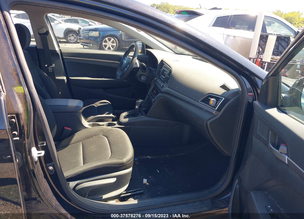 2018 HYUNDAI ELANTRA VIN: 5NPD74LF5JH321864