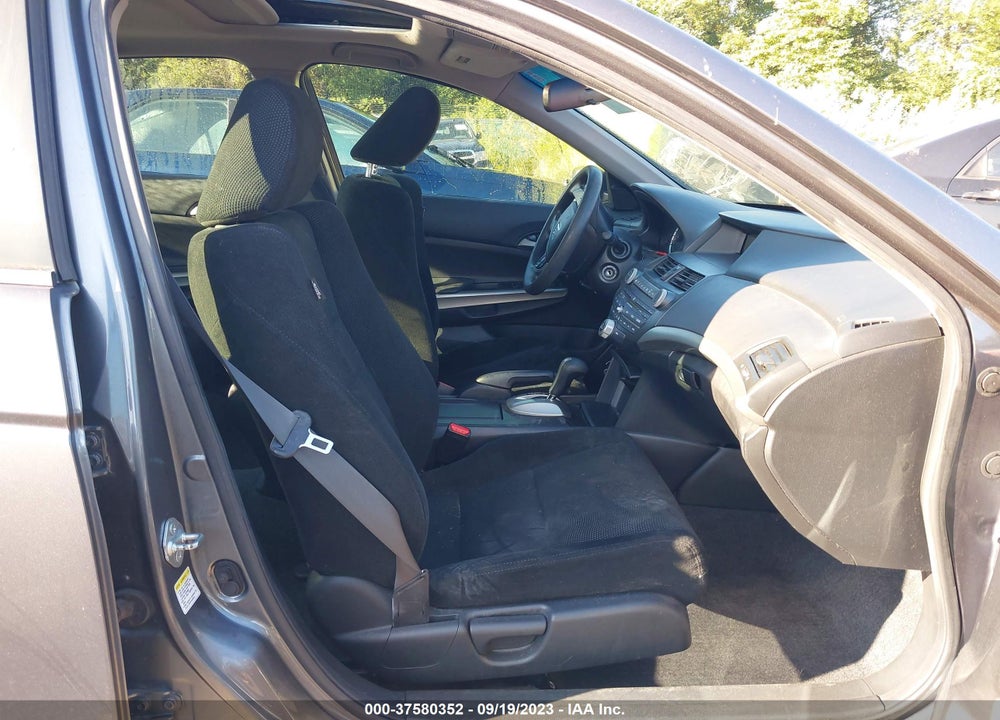 2010 HONDA ACCORD 2.4 EX VIN: 1HGCP2F76AA048947