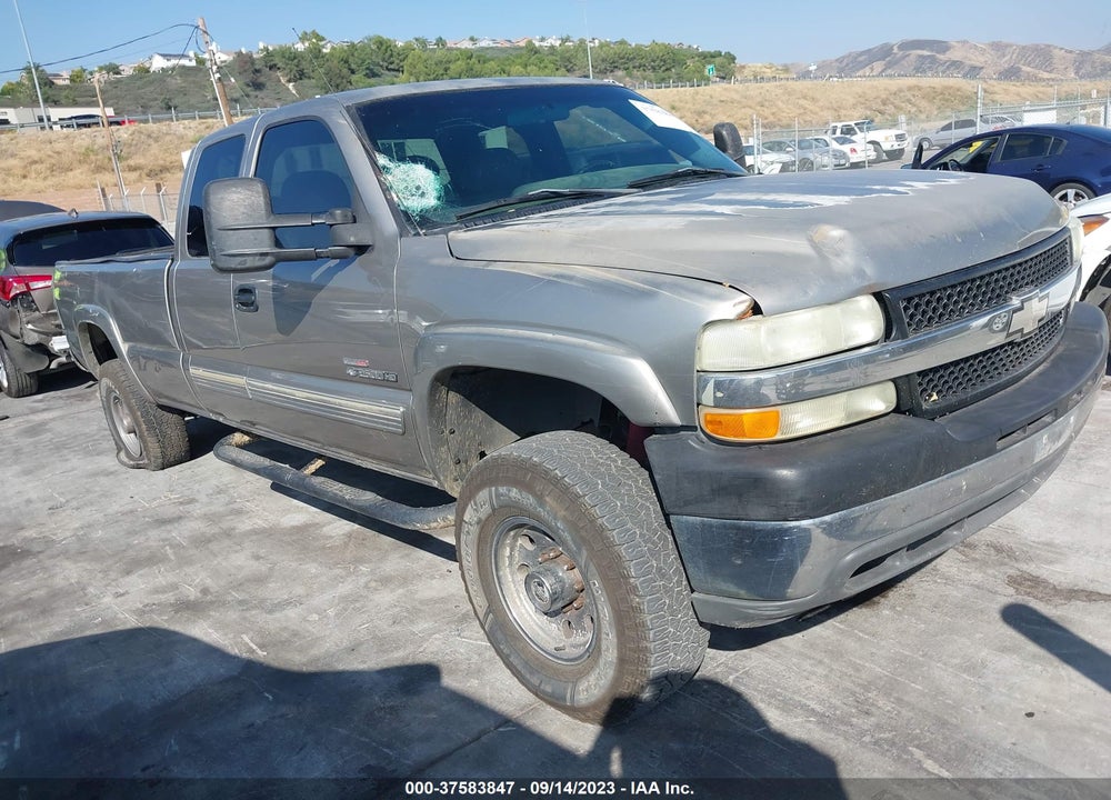 2002 CHEVROLET SILVERADO 2500HD LS VIN: 1GCHC29192E266043