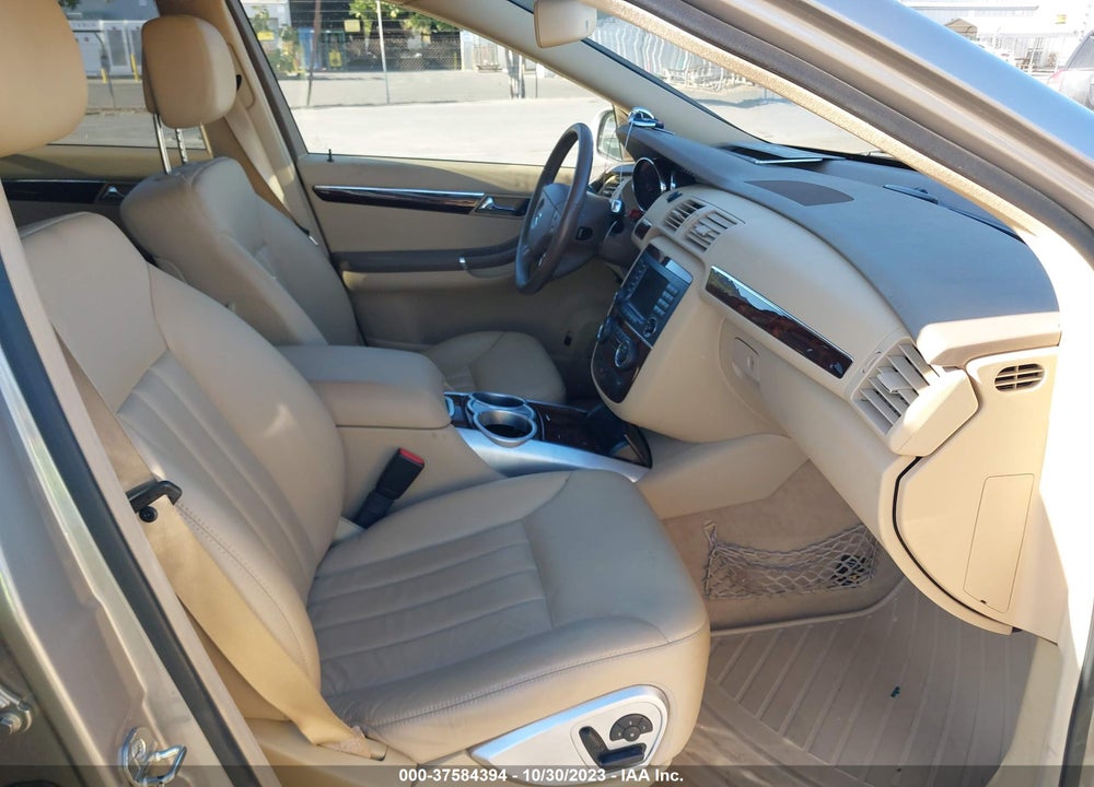 2007 MERCEDES-BENZ R 500 VIN: 4JGCB75E77A057980