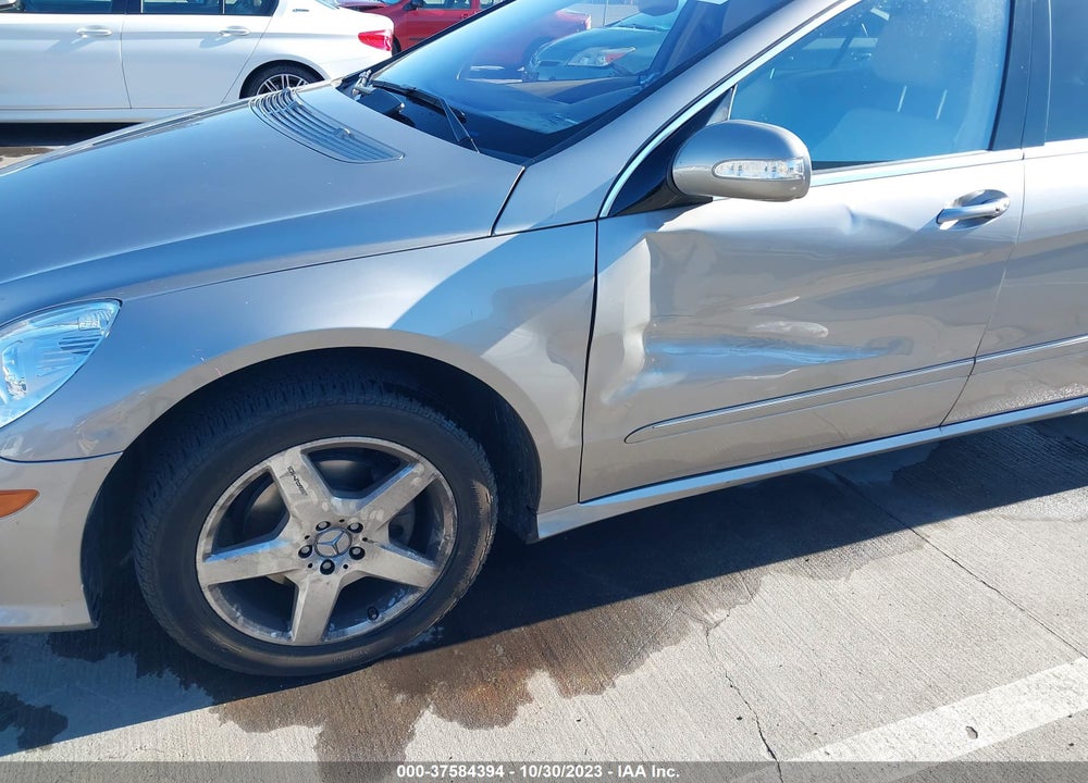 2007 MERCEDES-BENZ R 500 VIN: 4JGCB75E77A057980