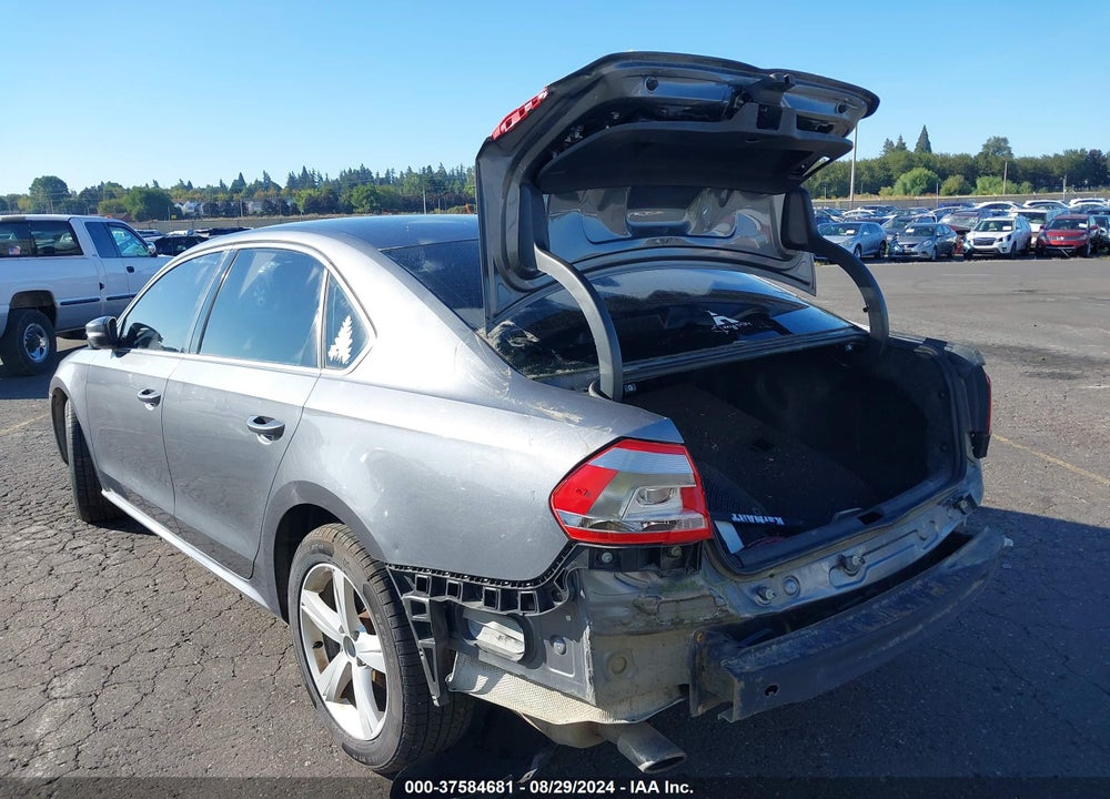 2013 VOLKSWAGEN PASSAT 2.5L SE VIN: 1VWBP7A35DC067300