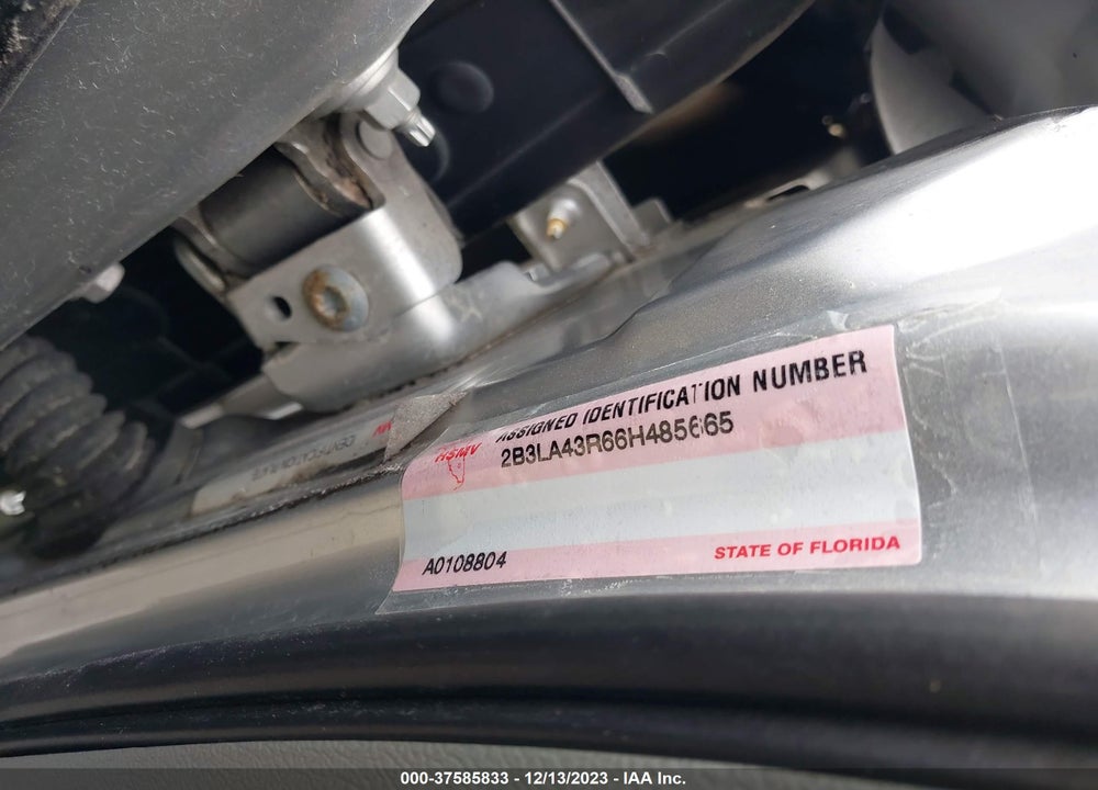 2006 DODGE CHARGER VIN: 2B3LA43R66H485665