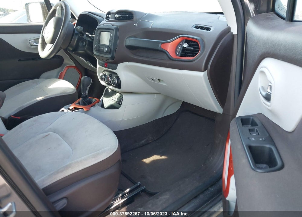 2017 JEEP RENEGADE LATITUDE FWD VIN: ZACCJABB5HPG36420