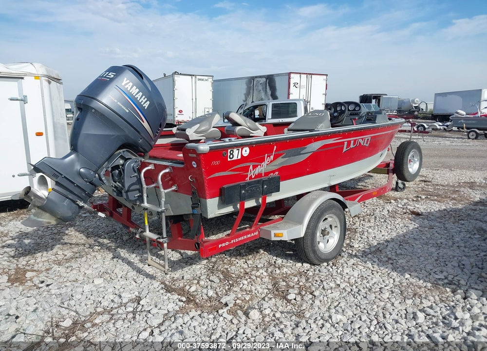 2004 LUND ANGLER VIN: LUNBG086G304
