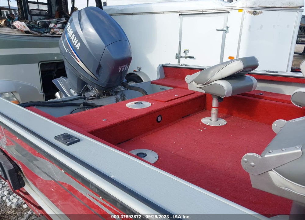 2004 LUND ANGLER VIN: LUNBG086G304