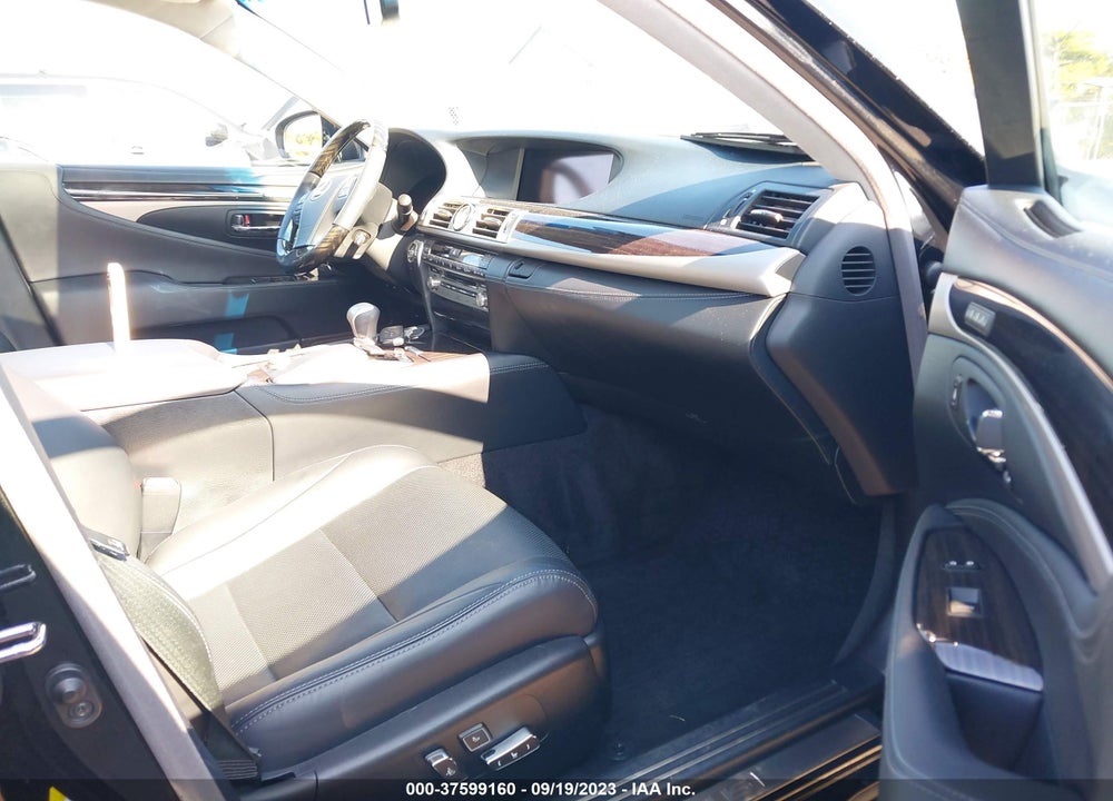 2013 LEXUS LS 460 VIN: JTHCL5EF6D5017908