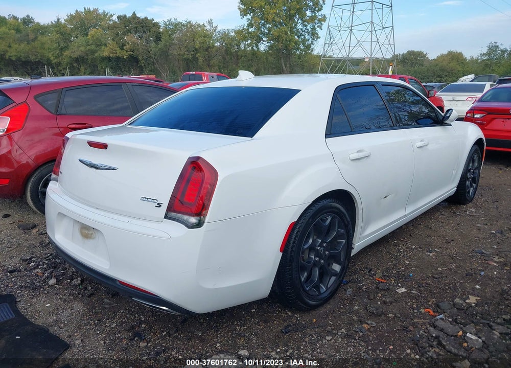 2019 CHRYSLER 300 300S AWD VIN: 2C3CCAGG4KH610824