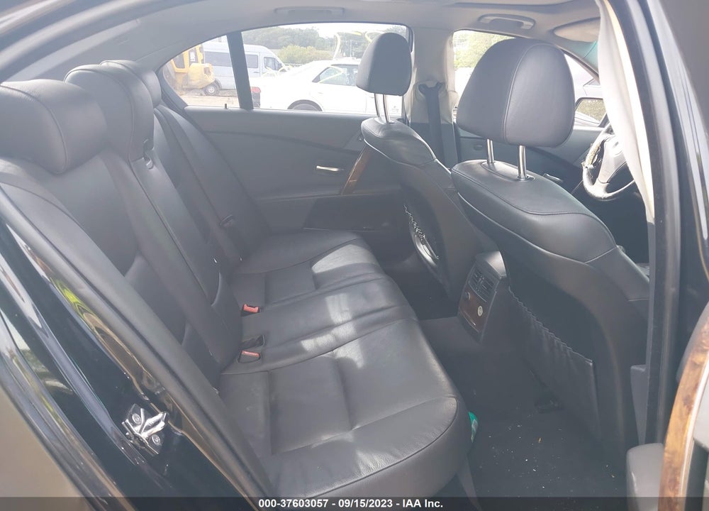 2005 BMW 530I VIN: WBANA73525B818535