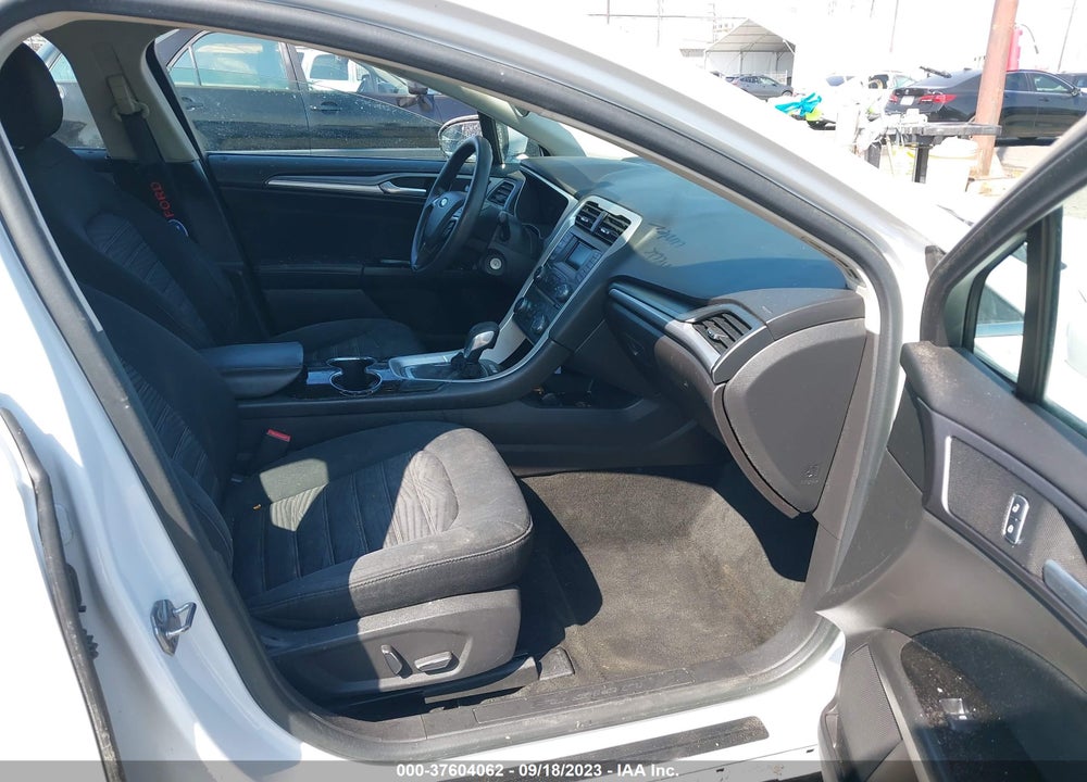 2016 FORD FUSION SE VIN: 3FA6P0H75GR198288