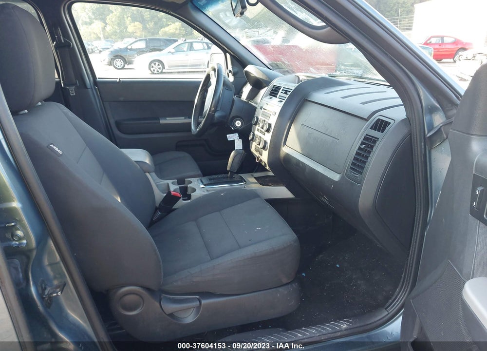 2011 FORD ESCAPE XLT VIN: 1FMCU9DG1BKA67173