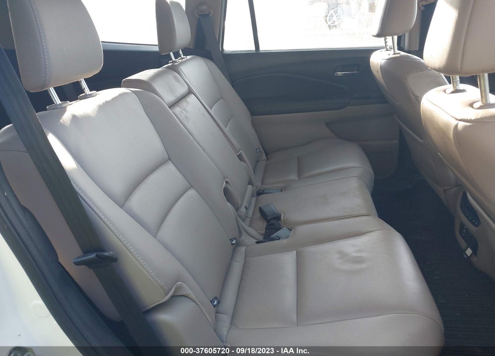 2017 HONDA PILOT TOURING VIN: 5FNYF6H95HB029322