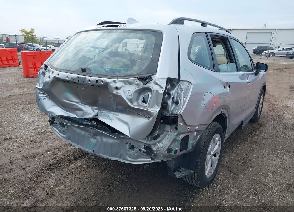 2019 SUBARU FORESTER VIN: JF2SKACC3KH412126