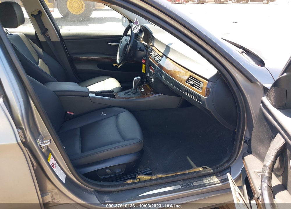 2009 BMW 328I VIN: WBAPH77589NL84320