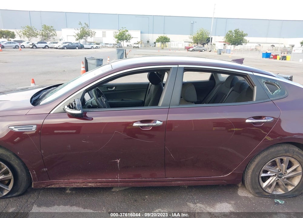 2019 KIA OPTIMA LX VIN: 5XXGT4L32KG334065