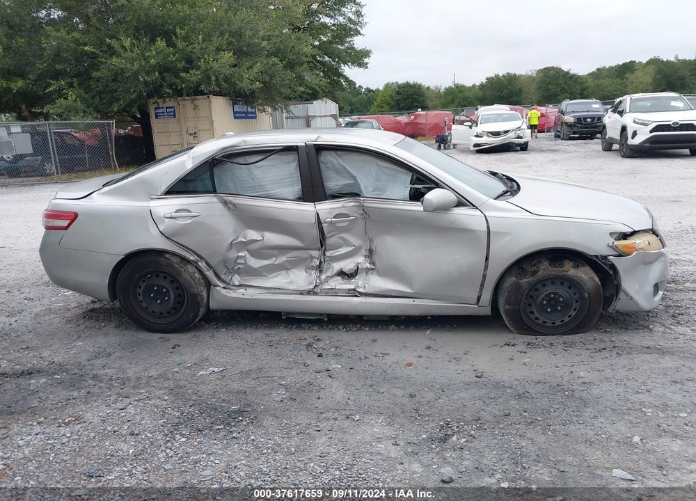 2011 TOYOTA CAMRY LE VIN: 4T1BF3EK4BU595378