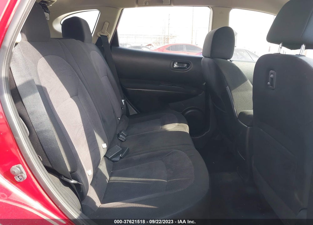 2014 NISSAN ROGUE SELECT S VIN: JN8AS5MT4EW606944