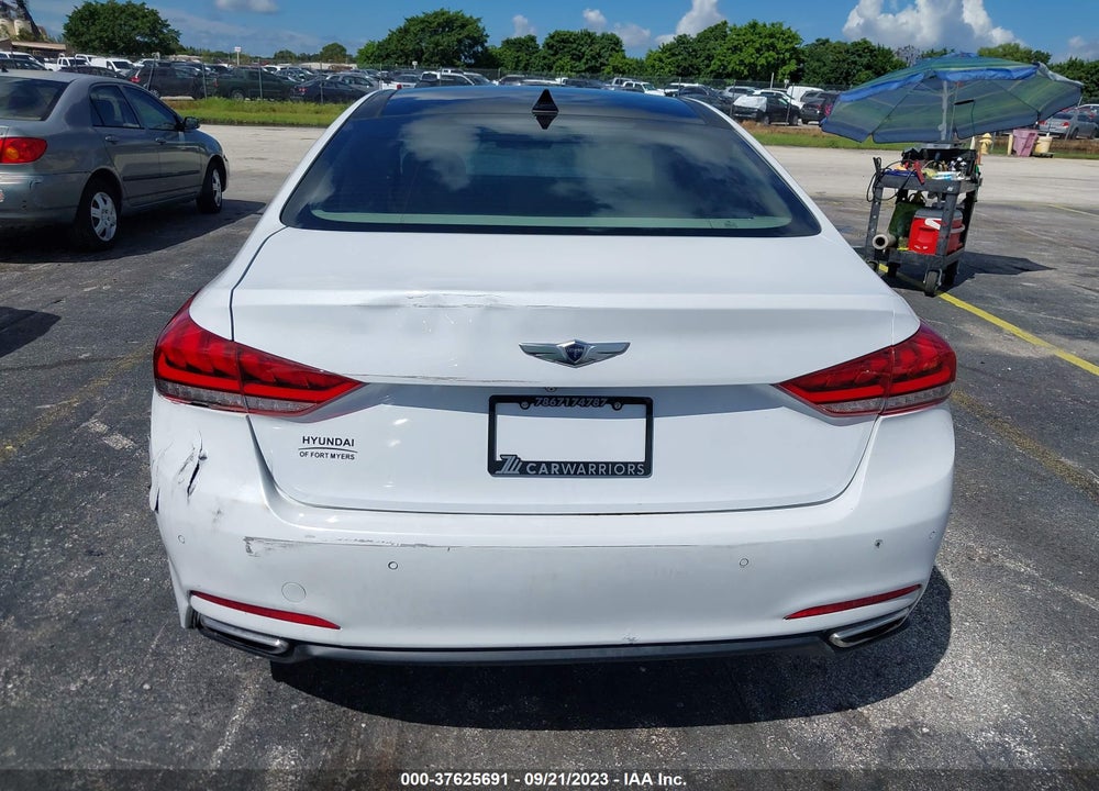2015 HYUNDAI GENESIS 3.8 VIN: KMHGN4JE8FU090867