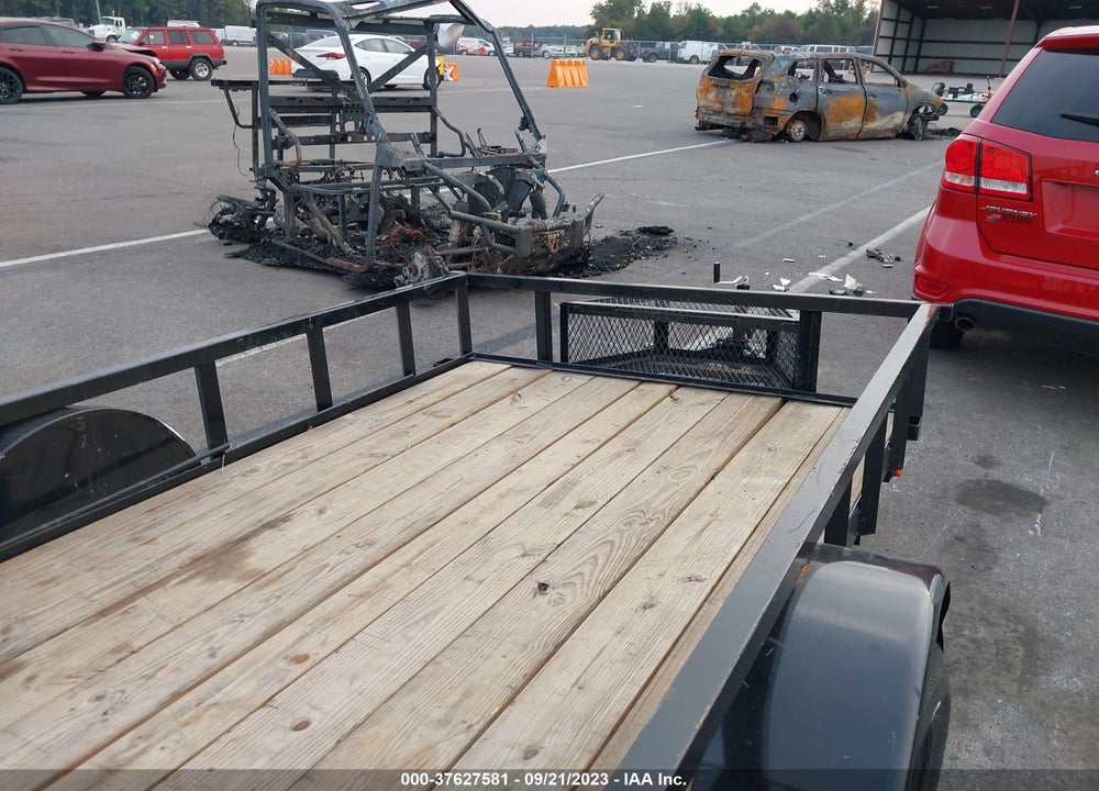 2022 UTIL TRAILER VIN: 4YMBU1010NG067754
