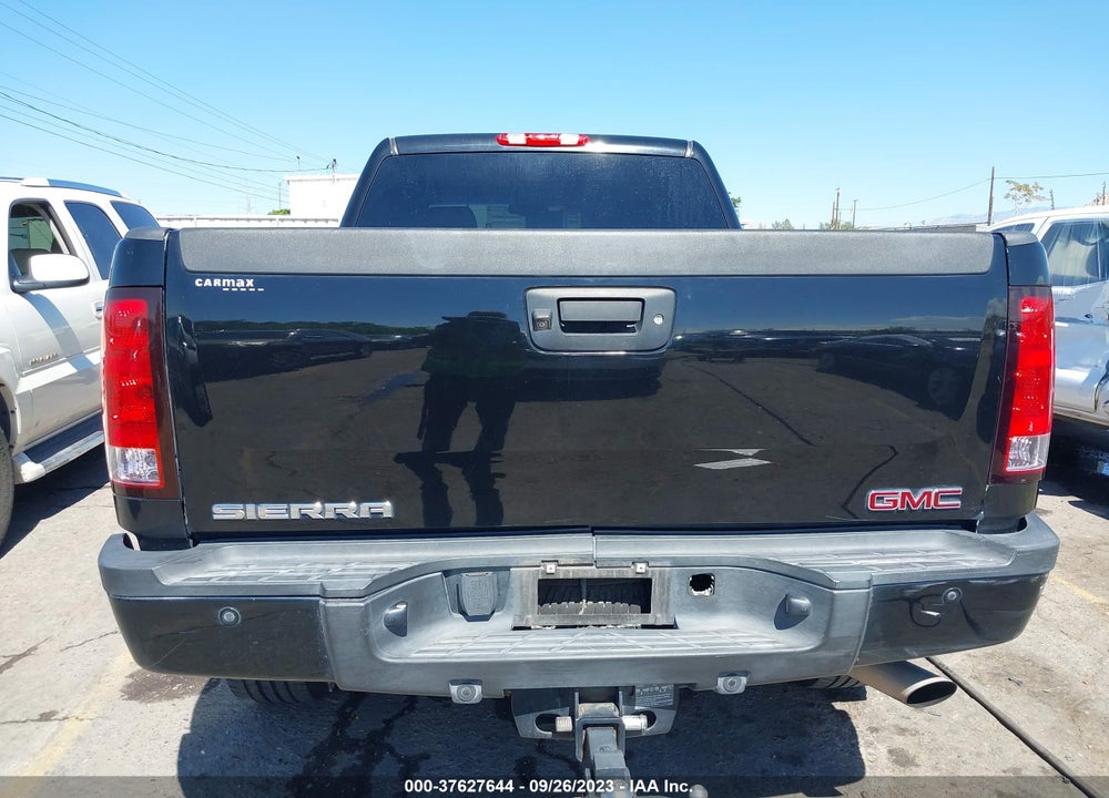 2012 GMC SIERRA 2500HD DENALI VIN: 1GT115EG3CF241699